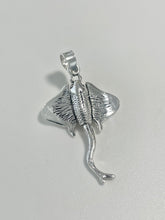 Load image into Gallery viewer, Sterling Silver 925 Stingray Moving Pendant