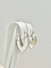 Load image into Gallery viewer, Sterling Silver 925 Hoops
