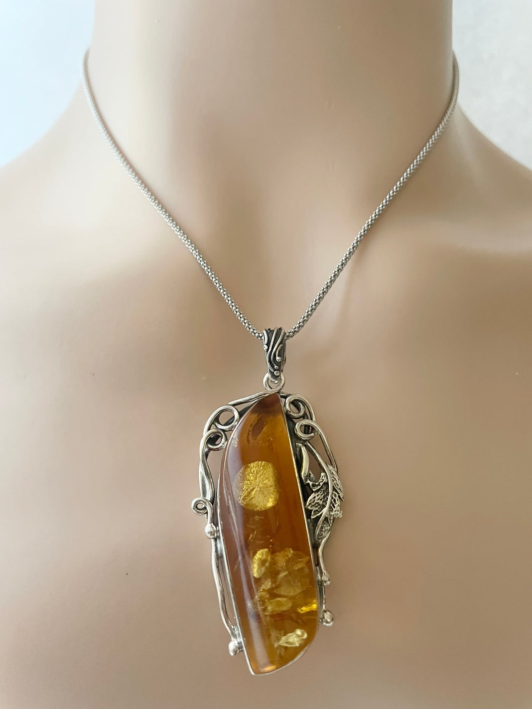 Sterling Silver 925 Amber Pendant with Chain 16’