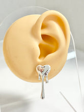 Load image into Gallery viewer, Sterling Silver 925 Melting Heart Stud Earrings
