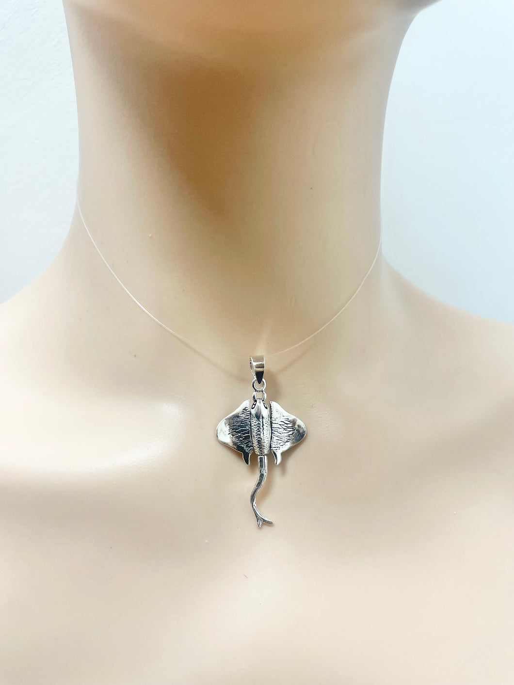 Sterling Silver 925 Stingray Moving Pendant
