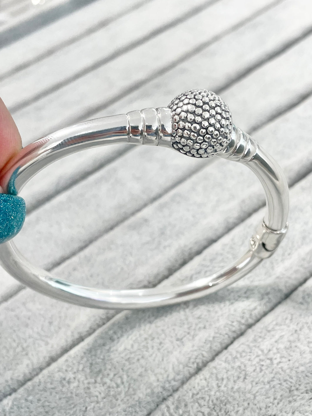 Sterling Silver 925 Lightweight Hollow Bangle with Hinged Clasp Bracelet