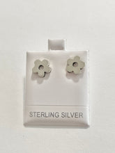 Load image into Gallery viewer, Sterling Silver 925 Flower Stud Earrings
