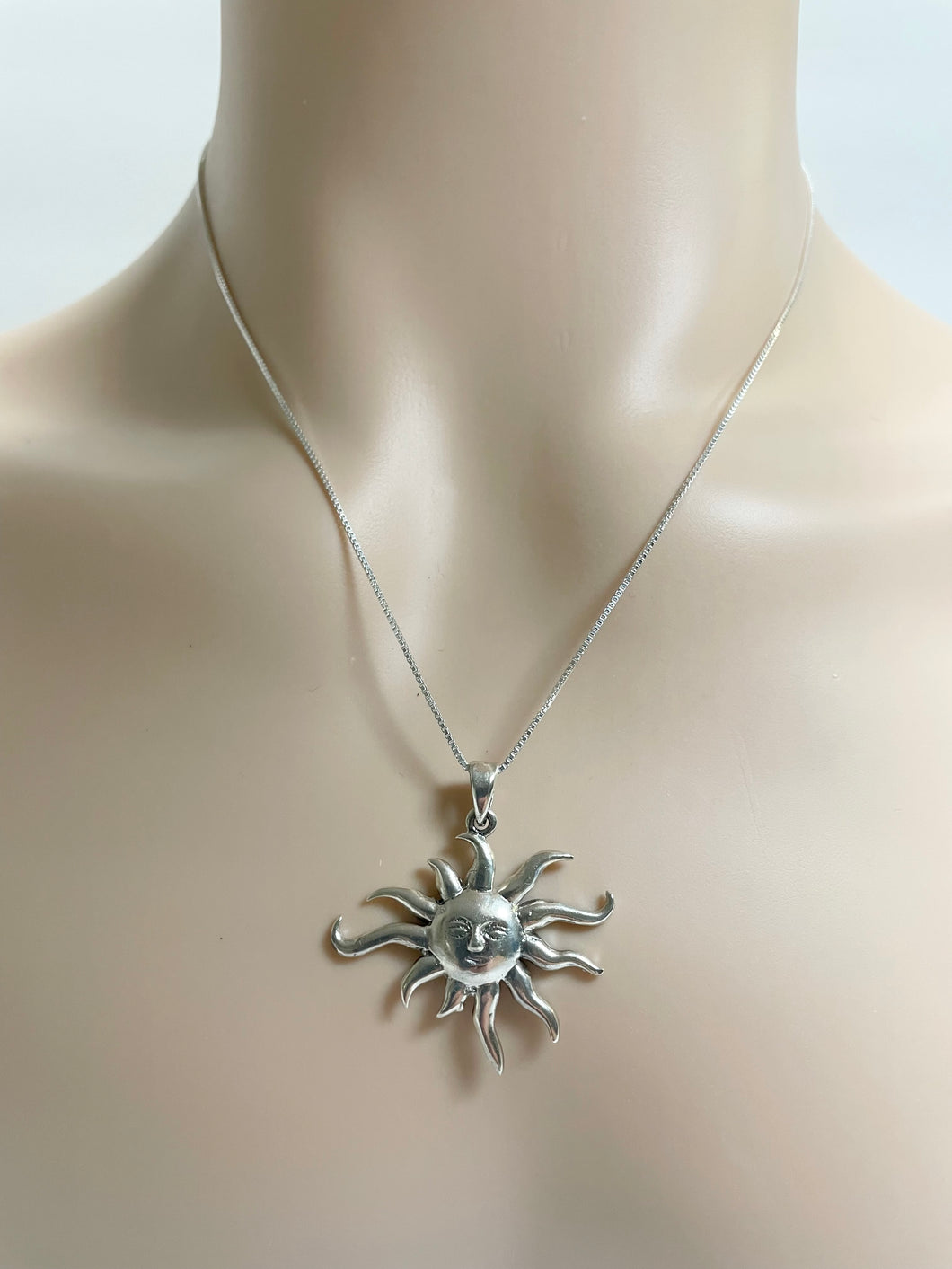 925 Sterling Silver Sun Necklace 18’