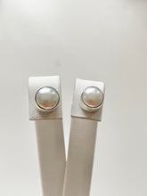 Load image into Gallery viewer, Sterling Silver 925 Fresh Water Pearl Stud Earrings
