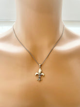 Load image into Gallery viewer, Sterling  Silver .925 Fleur-de-lis Necklace Chain 18 inches
