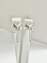 Load image into Gallery viewer, Sterling Silver 925 Melting Heart Stud Earrings
