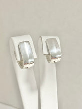 Load image into Gallery viewer, Sterling Silver 925 Huggies Earrings
