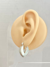 Load image into Gallery viewer, Sterling Silver 925 Hoops
