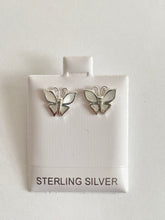 Load image into Gallery viewer, Sterling Silver 925 Mother of Pearl Stud Earrings
